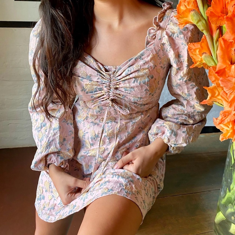 Sister Jane rose garden puff sleeve brocade summer garden dress in light pink
